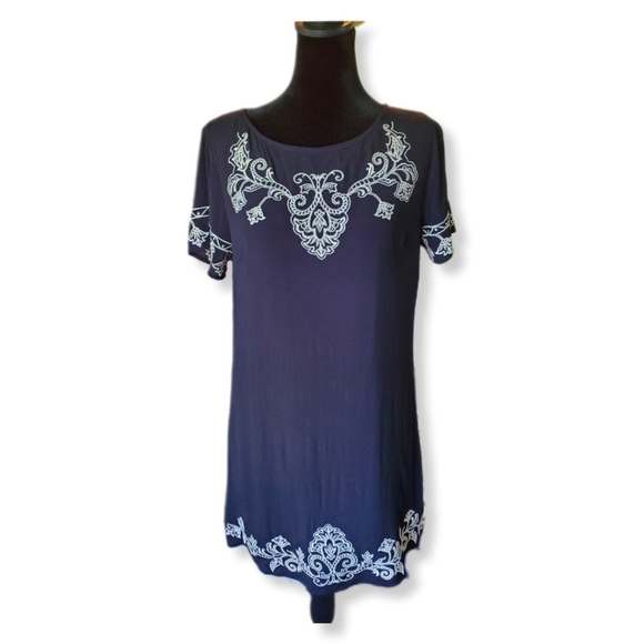 Lulu's Tale to Tell Black & Tan Embroidered Shift Dress Sz M - Picture 1 of 15